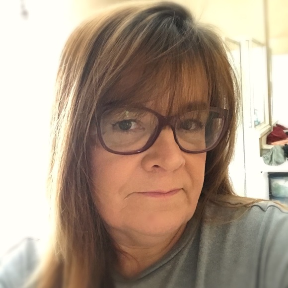 Meet your Posher, Gale - Picture 1 of 6